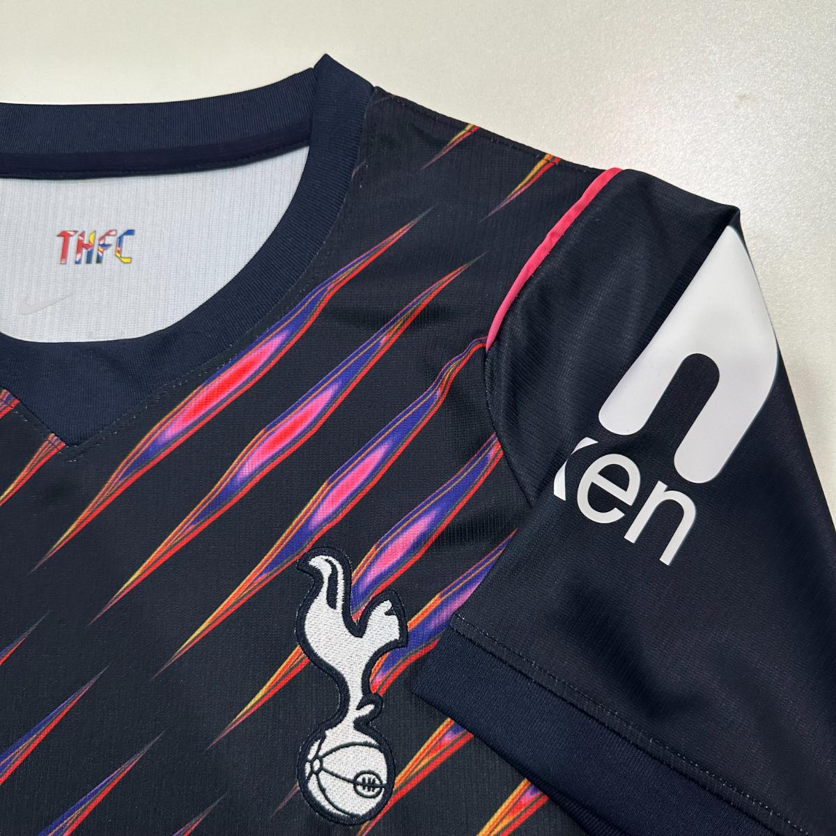 Tottenham EXT 26/27