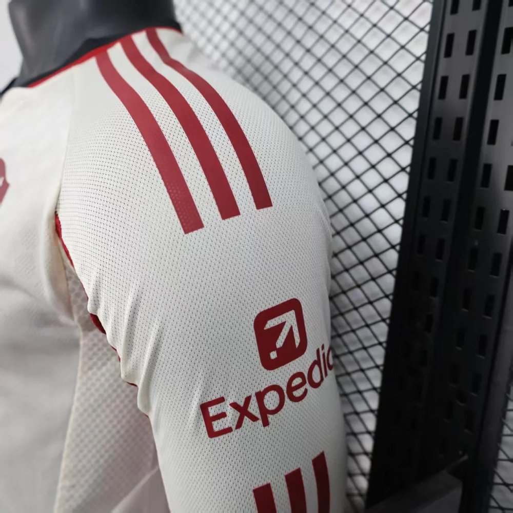 Liverpool EXT Player Version Loong Sleeve 25/26 - Choppe ton maillot