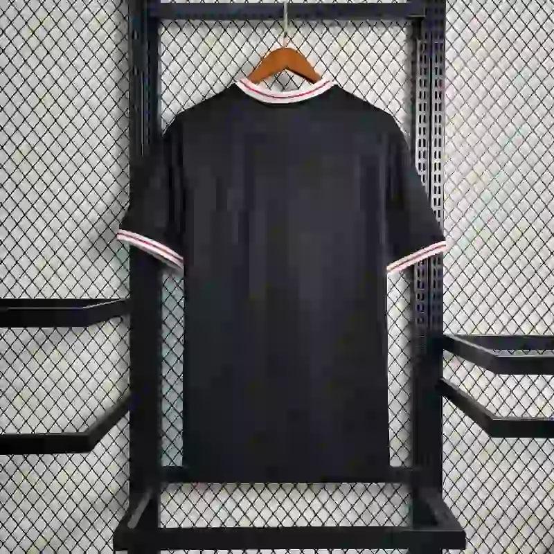 Frankfurt Away 23/24 - Choppe ton maillot