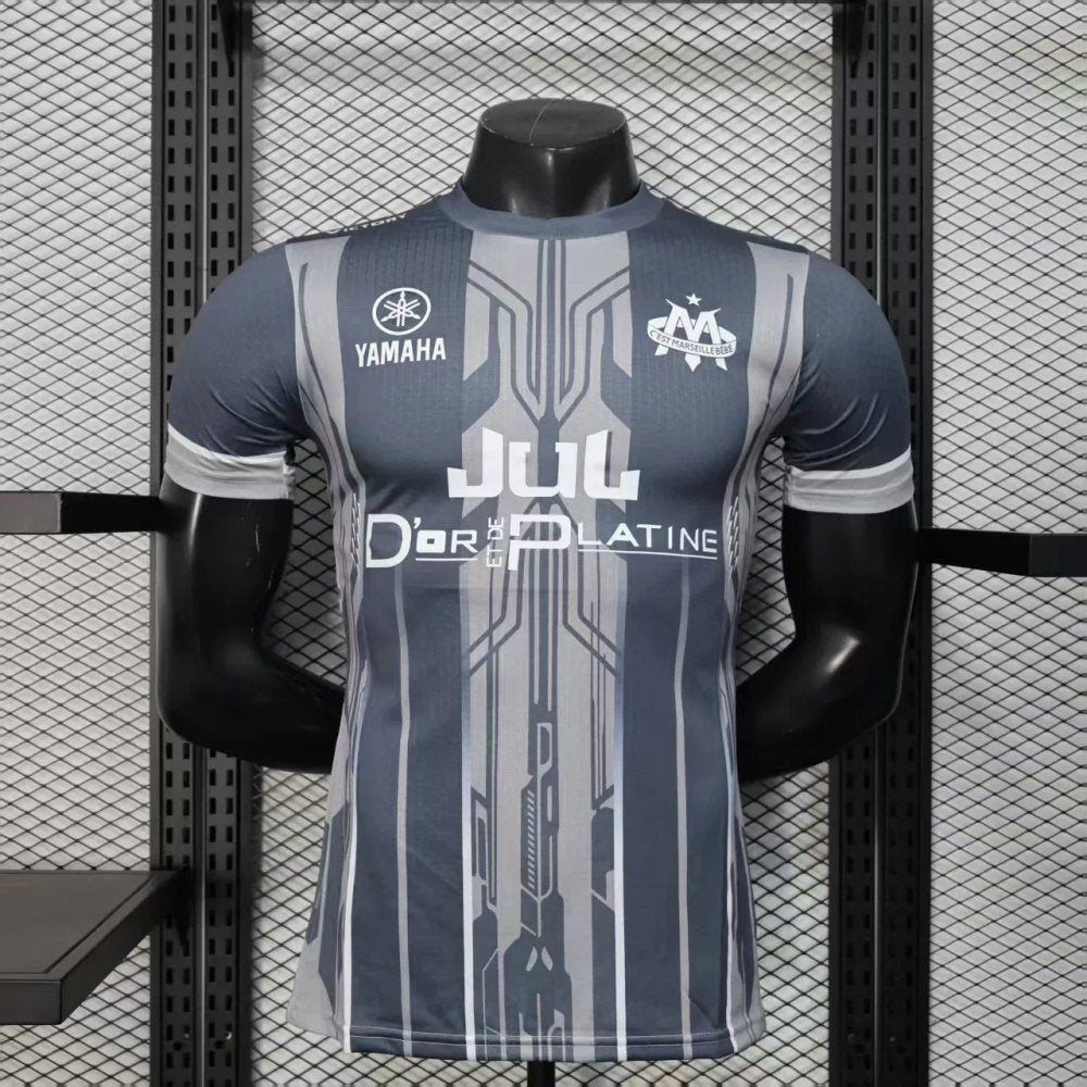 Olympique de Marseille x JUL (NINETTA) Player Version 25/26 - Choppe ton maillot